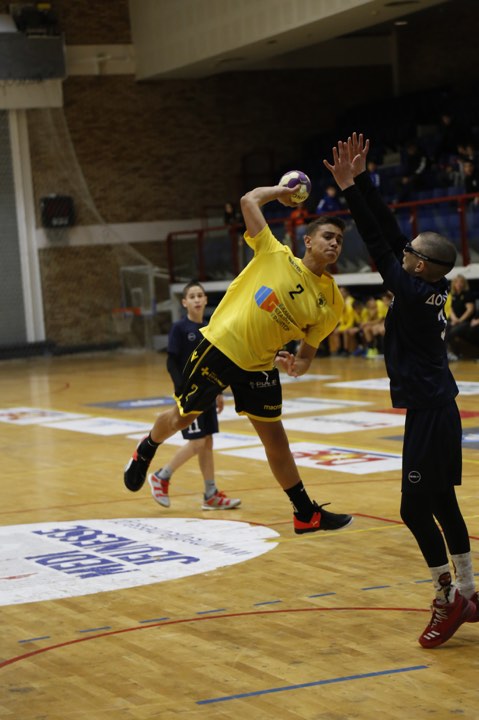aek1.jpg